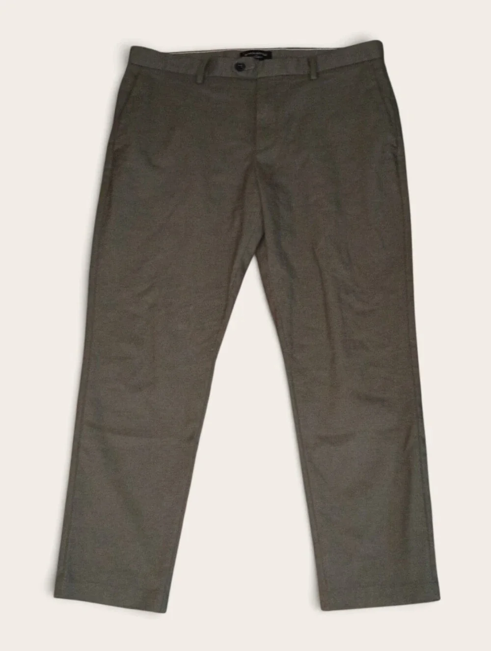 Banana Republic Men's Slim Chinos in Olive